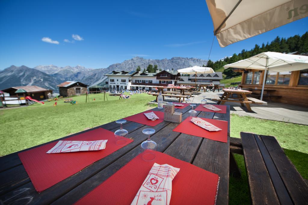 Hotel Gallo Cedrone Valdisotto Exteriör bild