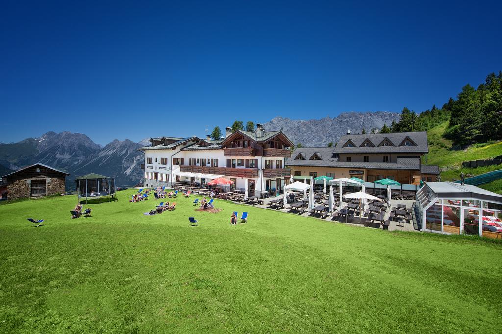 Hotel Gallo Cedrone Valdisotto Exteriör bild